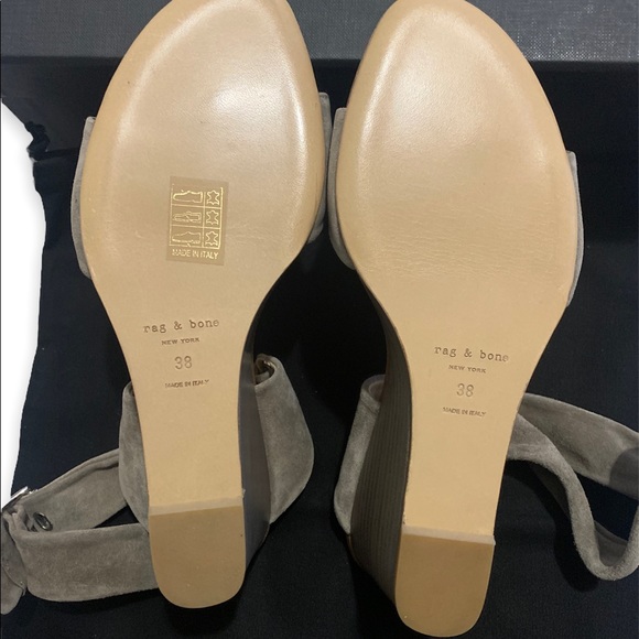 ✨NIB Rag & Bone Damien Wedge in Warm Grey Suede - Size 8 (38) - Picture 6 of 10